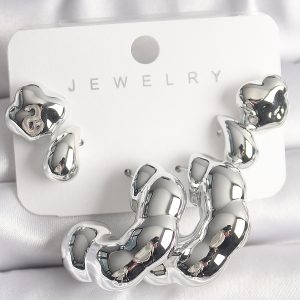 Gümüş Renk Yonca Damla Halka Model CCB Plastik Kadın Küpe Seti