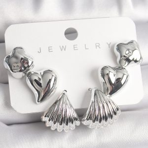 Gümüş Renk Yonca Kalp Deniz Kabuğu Figür CCB Kadın Küpe Seti