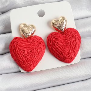 Kırmızı Kalp Figürlü Hasır Örgü Model Gold Renk Kadın Küpe