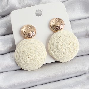 Krem Daire Figürlü Hasır Örgü Model Gold Renk Kadın Küpe