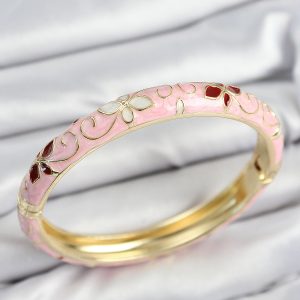 Mineli Pirinç Pembe Çiçek Motifli Gold Kadın Kelepçe