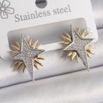 Pirinç Gold Gümüş Renk Zirkon Taşlı Kutup Yılıdız Model Kadın Küpe