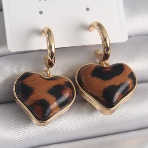 Pirinç Gold Renk 3D Kalp Leopar Desen Model Kadın Küpe