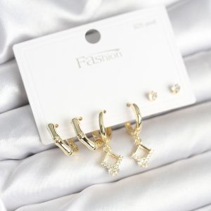 Pirinç Gold Renk 925 Ayar Gümüş Çivili Kadın Küpe Seti