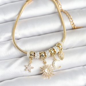 Pirinç Gold Renk Ay ve Güneş Charmlı Kadın Bileklik