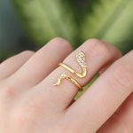 Pirinç Gold Renk Ayarlanabilir Zirkon Taşlı Yılan Yüzük