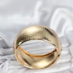 Pirinç Gold Renk Bombeli Vintage Kadın Bileklik