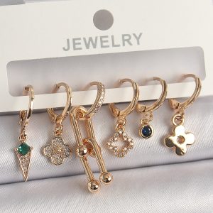 Pirinç Gold Renk Çoklu Figür Kadın Küpe Seti