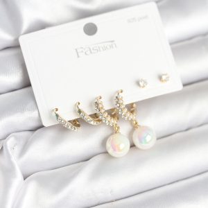 Pirinç Gold Renk İncili 925 Ayar Gümüş Çivi Kadın Küpe Seti