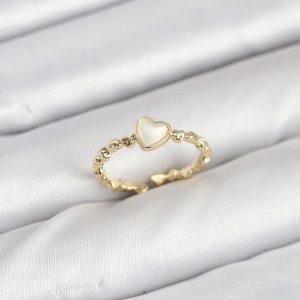 Pirinç Gold Renk Kalpli Model Kadın Yüzük