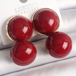 Pirinç Gold Renk Kırmızı Boncuk Model Kadın Küpe