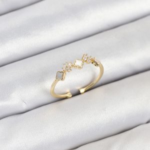 Pirinç Gold Renk Minimal Yonca Detaylı Kadın Yüzük