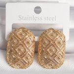 Pirinç Gold Renk Motif İşlemeli Kadın Küpe