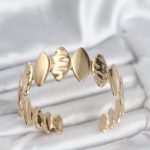 Pirinç Gold Renk Parçalı Model Kadın Bileklik