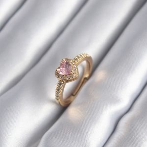 Pirinç Gold Renk Pembe Zirkon Taş Kalp Charm Model Kadın Yüzük