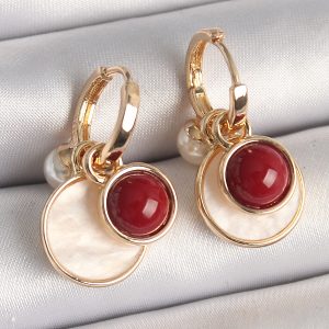 Pirinç Gold Renk Sallantı Beyaz Mineli Bordo Detay Kadın Küpe