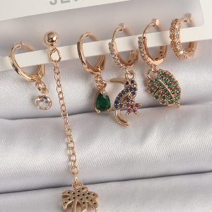 Pirinç Gold Renk Sallantı Zirkon Taşlı Ağaç Figür Kadın Küpe Seti