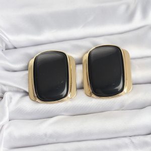 Pirinç Gold Renk Siyah Plaka Vintage Kadın Küpe