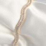 Pirinç Gold Renk Su Yolu Zirkon Taşlı Model Kadın Bileklik