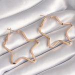 Pirinç Gold Renk Yıldız Model Kadın Küpe