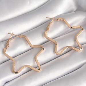 Pirinç Gold Renk Yıldız Model Kadın Küpe