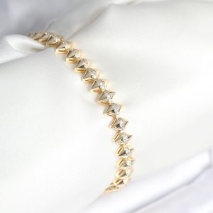 Pirinç Gold Renk Zirkon Taşlı Baklava Model Kadın Bileklik