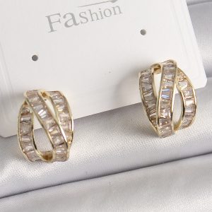 Pirinç Gold Renk Zirkon Taşlı Düğüm Halka Model Kadın Küpe