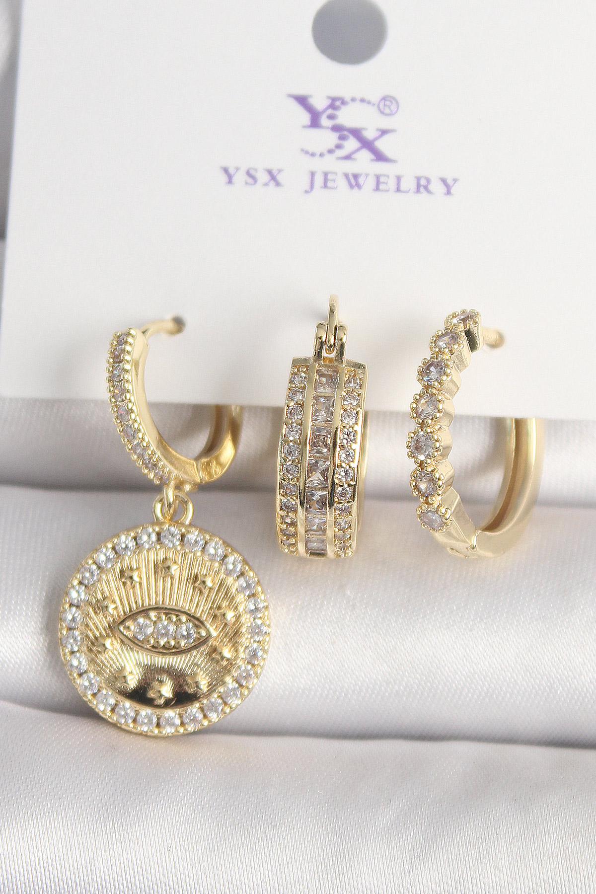 Pirinç Gold Renk Zirkon Taşlı Göz İşlemeli Model 3'Lü Kadın Kombin Küpe