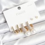 Pirinç Gold Renk Zirkon Taşlı İnci Detaylı 925 Ayar Gümüş Çivili Kadın Küpe Seti