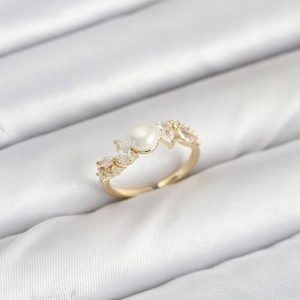 Pirinç Gold Renk Zirkon Taşlı İncili Model Kadın Yüzük