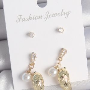 Pirinç Gold Renk Zirkon Taşlı İncili Sallantılı İşlemeli Damla Model 3 Çift Kadın Küpe Seti