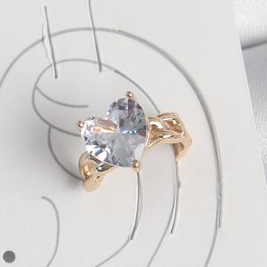 Pirinç Gold Renk Zirkon Taşlı Kalp Model Kadın Kıkırdak Küpe