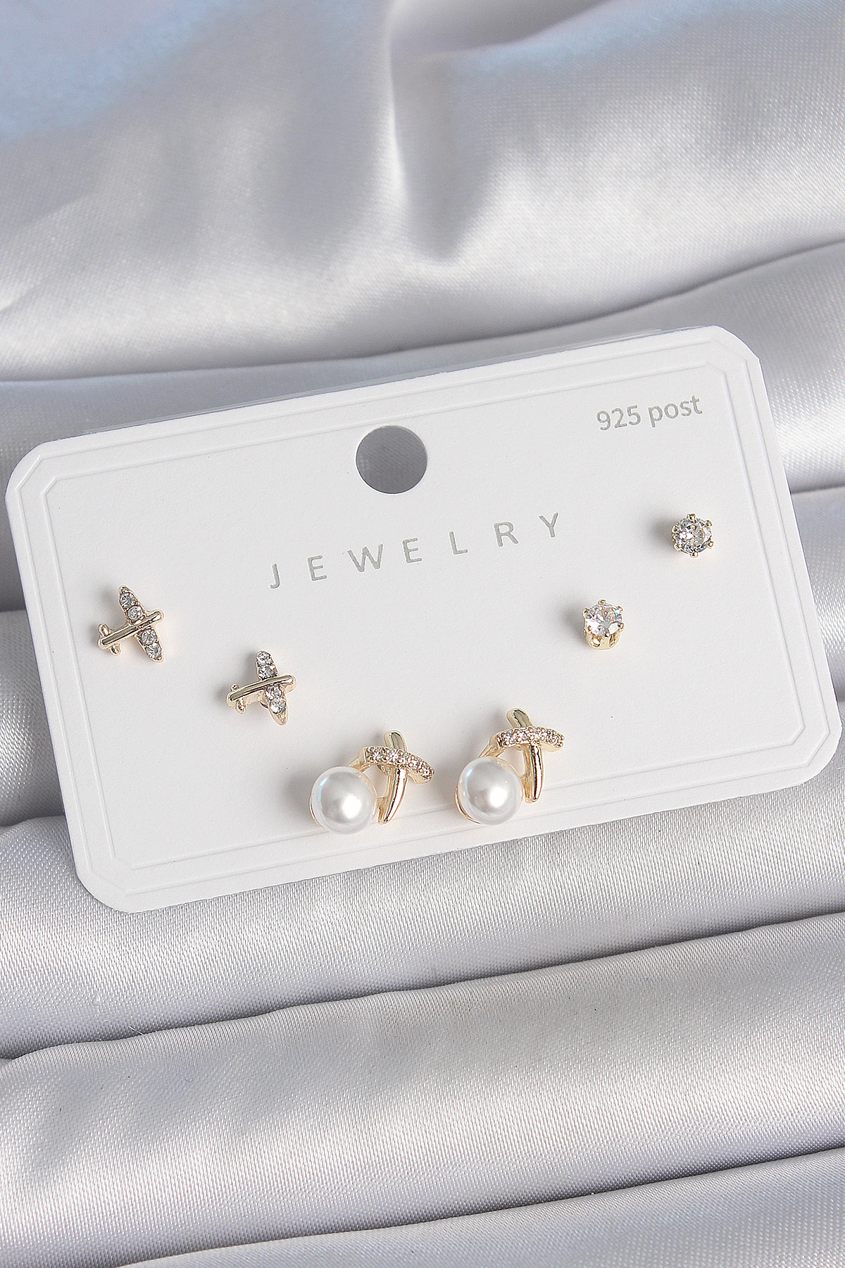 Pirinç Gold Renk Zirkon Taşlı Kelebek Model İnci Detay 925 Ayar Gümüş Çivi Kadın Küpe Seti