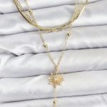 Pirinç Gold Renk Zirkon Taşlı Model Detaylı 3'lü Kombin Y Kadın Kolye