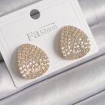 Pirinç Gold Renk Zirkon Taşlı Plaka Model Kadın Küpe