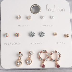 Pirinç Gold Renk Zirkon Taşlı Sallantı Kalp Çiçek Figür 7 Çift Kadın Küpe Seti