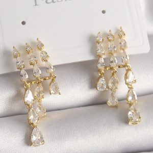 Pirinç Gold Renk Zirkon Taşlı Yağmur Model Kadın Küpe