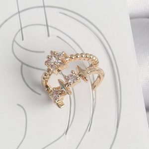 Pirinç Gold Renk Zirkon Taşlı Yıldız Model Kadın Kıkırdak Küpe