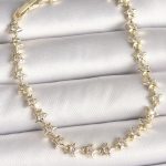 Pirinç Gold Renk Zirkon Taşlı Yıldız Model VIP Seri Kadın Bileklik