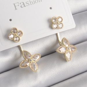 Pirinç Gold Renk Zirkon Taşlı Yonca Model Kadın Küpe