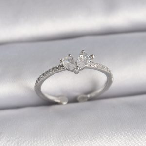 Pirinç Gümüş Renk Ayaralanabilir Zirkon Taşlı Kalp Model Kadın Yüzük