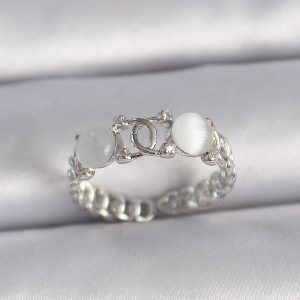 Pirinç Gümüş Renk Ayarlanabilir Zirkon Taşlı Beyaz Mineli Birleşik Halka Model Kadın Yüzük