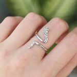 Pirinç Gümüş Renk Ayarlanabilir Zirkon Taşlı Yılan Yüzük