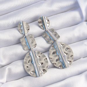 Pirinç Gümüş Renk Geometrik Ezme Plaka Küpe