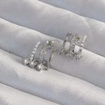 Pirinç Gümüş Renk İncili Çoklu Zirkon Taşlı Yarım Halka Küpe