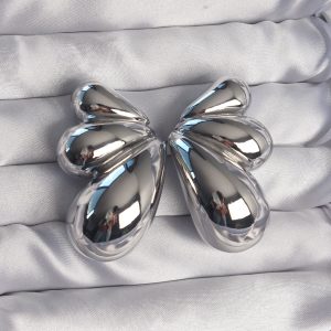 Pirinç Gümüş Renk İri Bombeli Kelebek Küpe