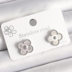 Pirinç Gümüş Renk İşlemeli Yonca Model Kadın Küpe