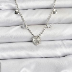 Pirinç Gümüş Renk Kalp Model Kadın Kolye