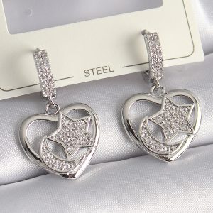 Pirinç Gümüş Renk Kalp Model Zirkon Taşlı Ay Yıldız İşlemeli Kadın Küpe