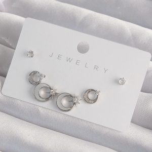 Pirinç Gümüş Renk Mineli Zirkon Taşlı Ay Yıldız Model Küpe Seti